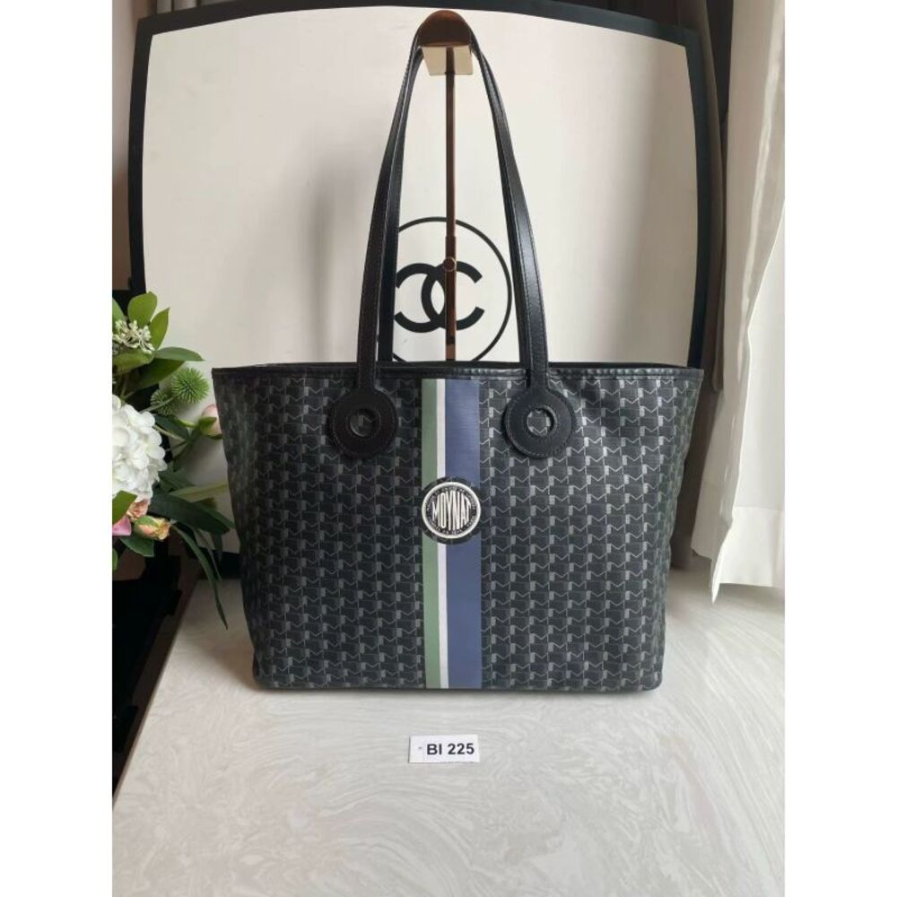 Moynat Women Pre-Loved Bag Very Good Condition